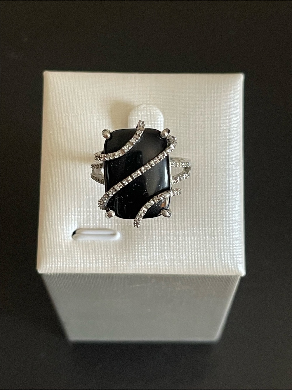 925 Sterling silver Black Onyx& Crystal Ring.